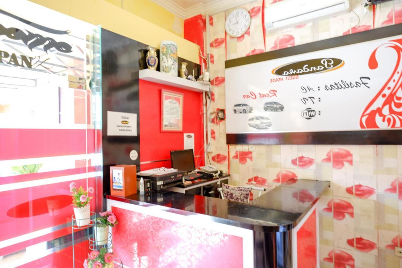 Pandawa Guest House At Ngaliyan Square Mitra Reddoorz Semarang Kültér fotó